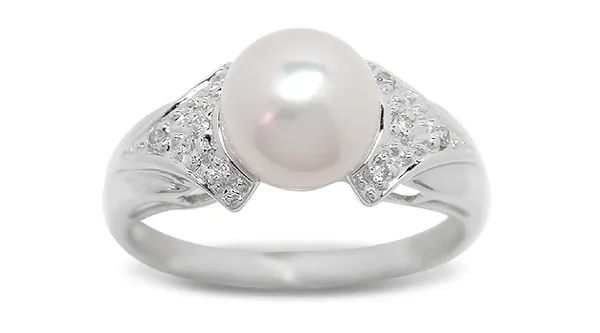 Pomona a Japanese Akoya Cultured Pearl Ring