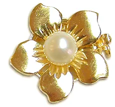 14K Yellow Gold Pearl and Flower Clasp - 6.5 x 7 millimeter