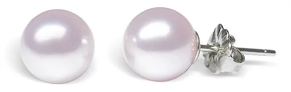 Collection Quality Japanese Akoya Cultured Pearl Earrings