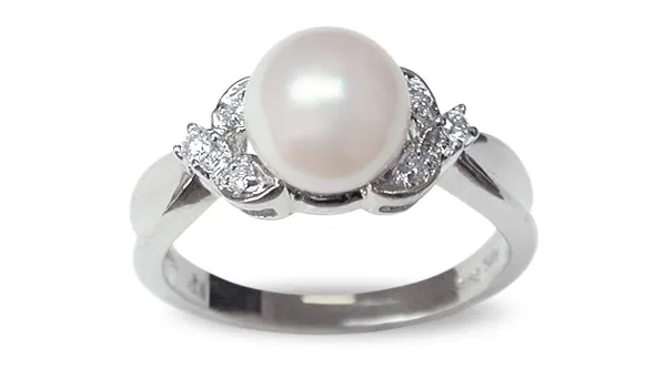 Delila a Japanese Akoya cultured Pearl Ring