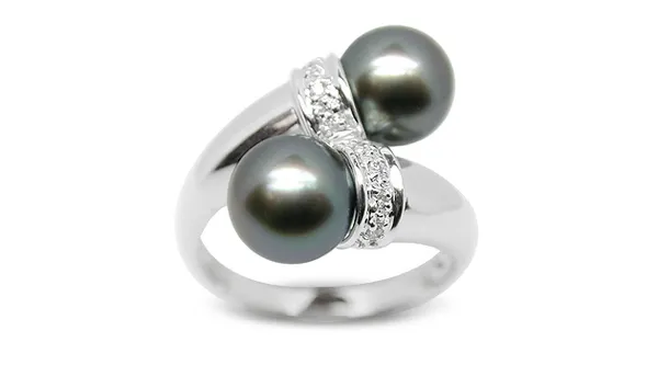 Jasmin a Black Body Japanese Akoya Cultured Pearl Ring