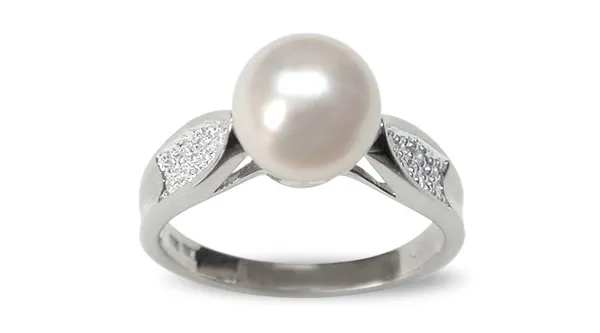White Riva Japanese Akoya Cultured Pearl Ring