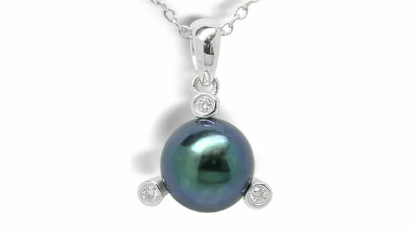 Black Pearl Pendant Meka Akoya Cultured