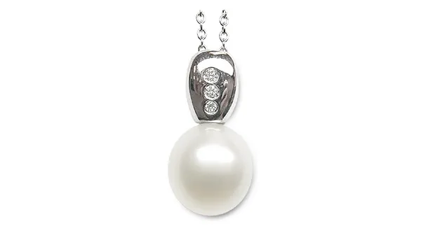 Edda Pendant