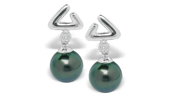 Black Pearl Earring Quinn Akoya Cultured