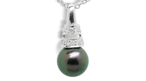 Black Pearl Pendant Iolana Akoya Cultured