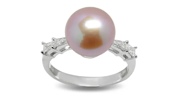 Formosa a Freshwater Pearl Ring
