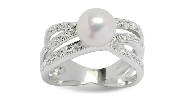 Maximus a Japanese Akoya Cultured Pearl Ring
