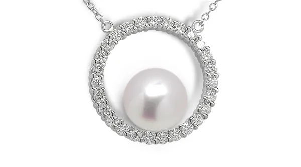 Luda Diamond Pendant