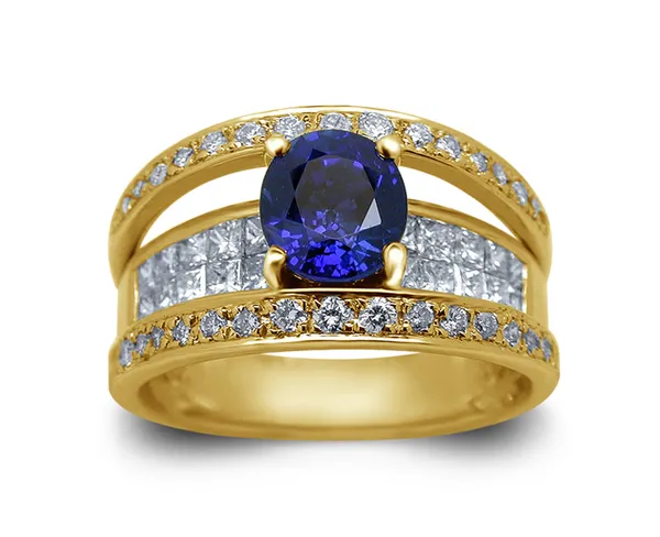 18K Yellow Gold Sapphire Ring w/1.20cttw. Diamonds
