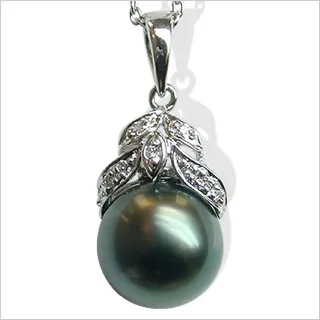 Leaf Tahitian Black Pearl Pendant
