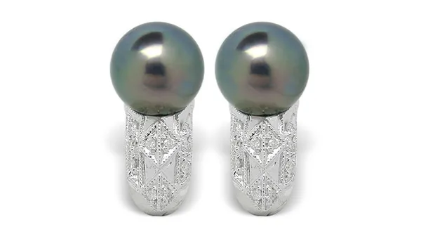 Black Pearl Earring Alicia Akoya Cultured