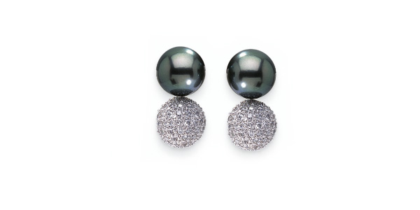 Diamond Ball a Black Tahitian South Sea Cultured Pearl Earring