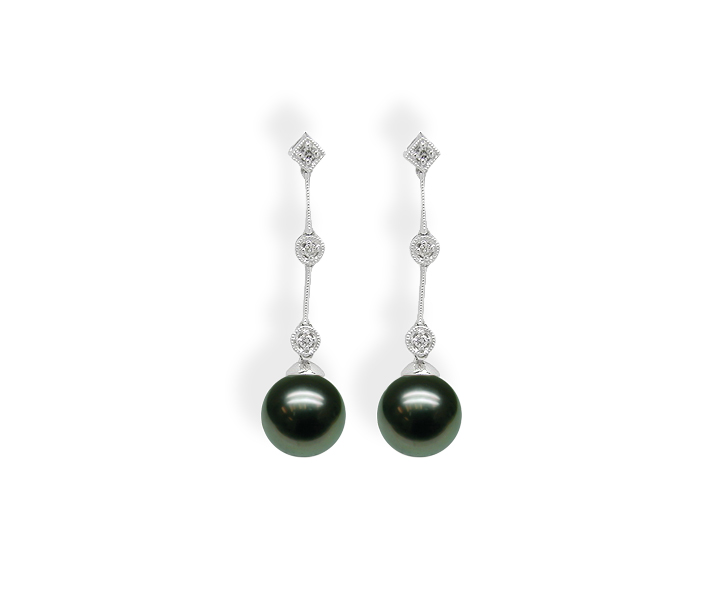 Gredal a Black Tahitian Cultured Pearl Earring