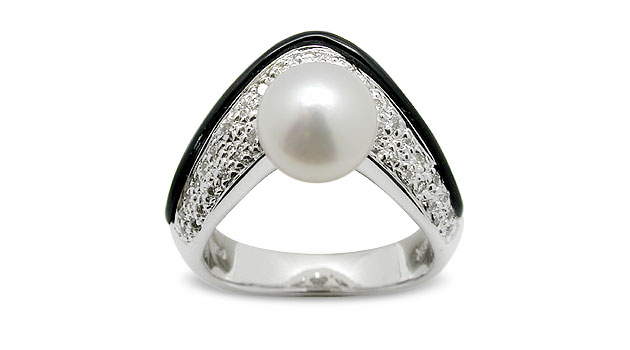 Black Jack a Japanese Akoya Cultured Pearl Ring