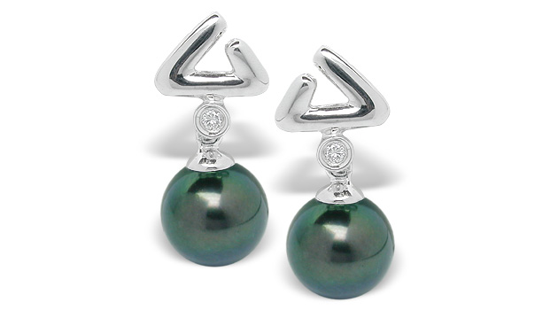 Black Pearl Earring Quinn Akoya Cultured