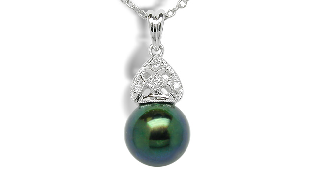 Black Pearl Pendant Tia Akoya Cultured