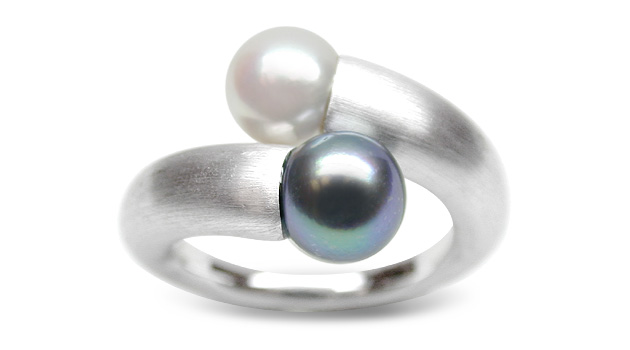 Cordelia a Black Bodycolor Japanese Akoya Cultured Pearl Ring