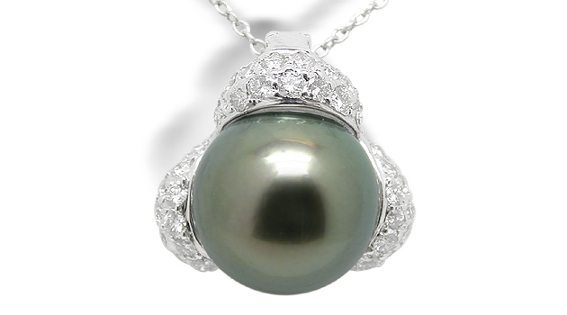 Europa a Black Tahitian Cultured Pearl Pendant