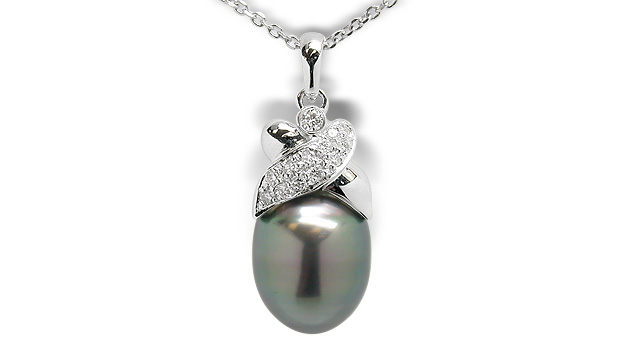 Jezebel a Black Tahitian South Sea Cultured Pearl Pendant