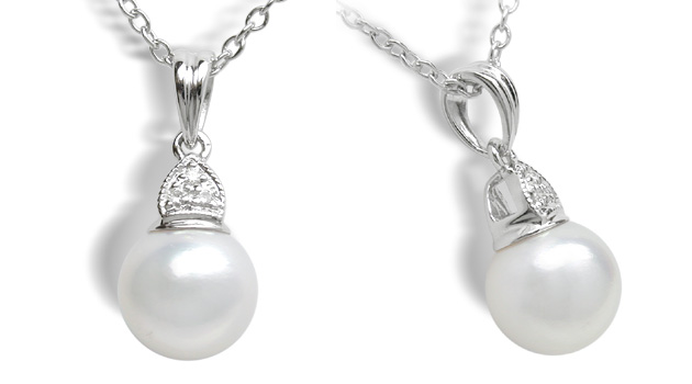 Juliet a Japanese Akoya Cultured Pearl Pendant