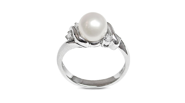 Lilac Japanese Akoya Cultured Pearl Ring