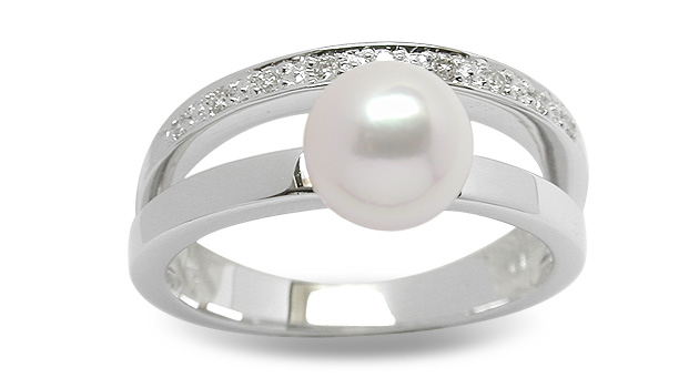 Noble a Japanese Akoya Cultured Pearl Ring