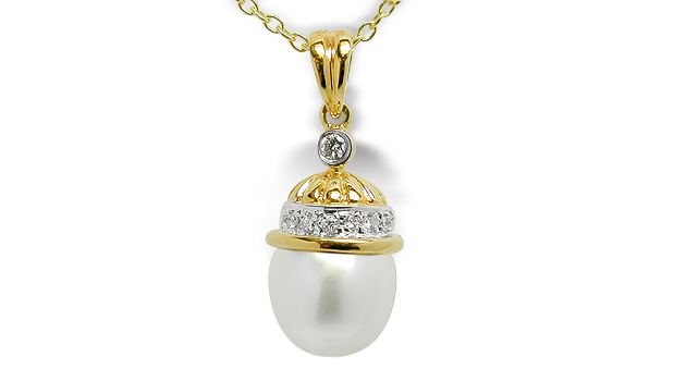 Paras a Australian White South Sea Cultured Pearl Pendant