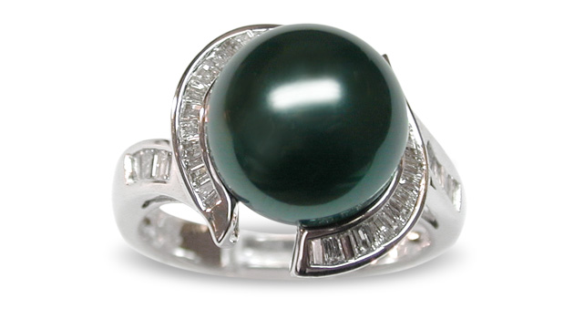 Queenie a Black Tahitian South Sea Cultured Pearl Ring
