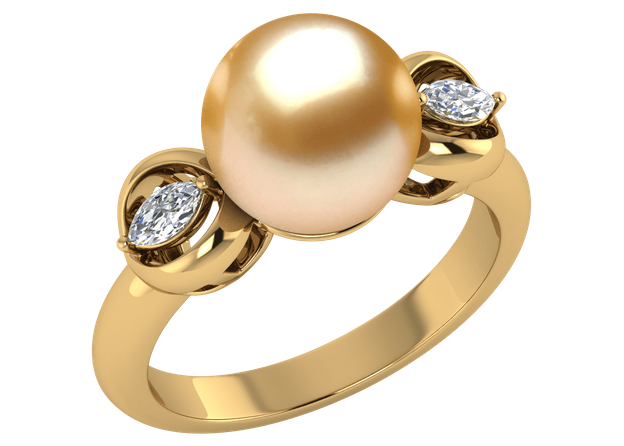 Sarotta a Golden South Sea Pearl Ring