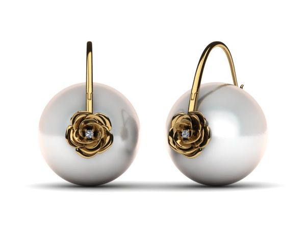 South Sea Pearl Rose Earring