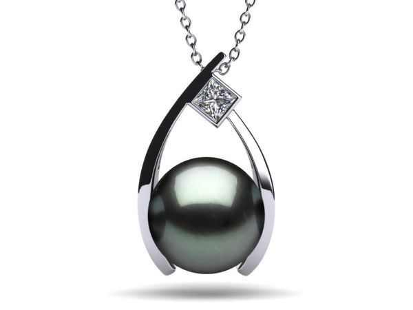 Tahitian Pearl Grand Wish Pendant .20 carats t.d.w.