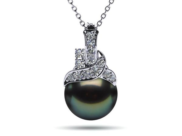 Tahitian Pearl Venus Pendant