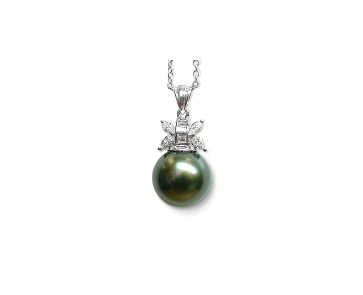 Veda a Black Tahitian Cultured Pearl Pendant
