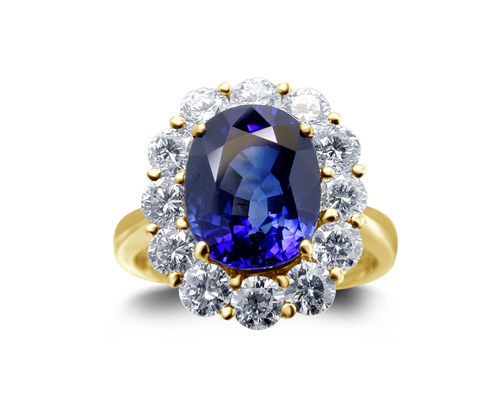 18K Yellow Gold Sapphire Ring w/1.55cttw. Diamonds
