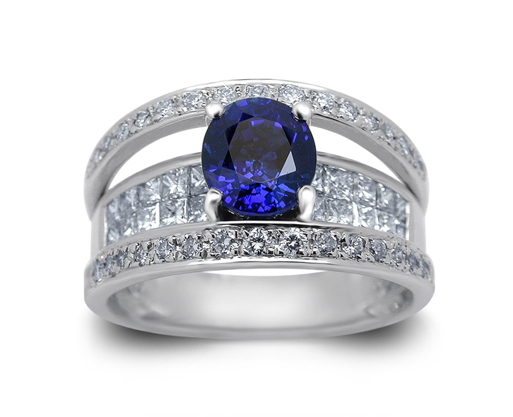 18K White Gold Sapphire Ring w/1.20cttw. Diamonds