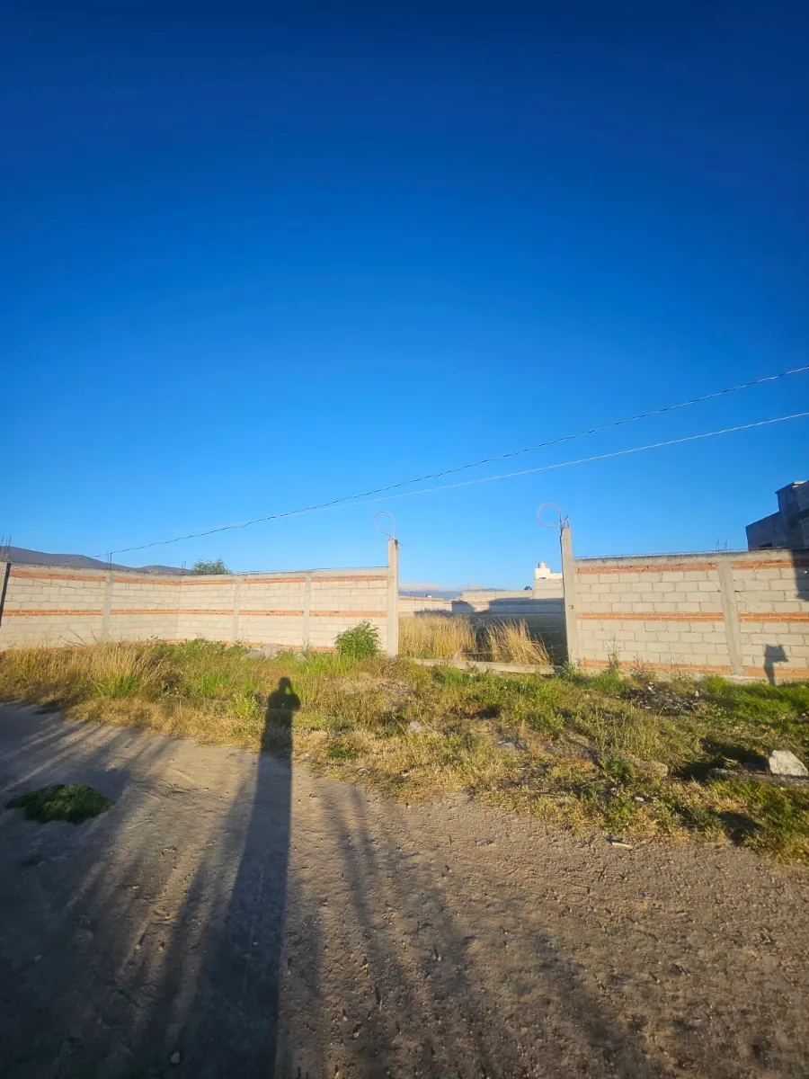 Foto 6 de casa en venta en Ampliación el Palmar, Pachuca: Terreno bardeado cercano a Zona Plateada