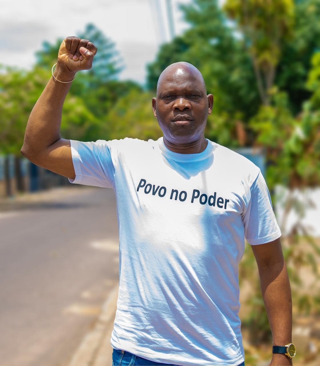 Adriano Nuvunga acusa ex-presidentes de injustiça e rejeita privilégios milionários