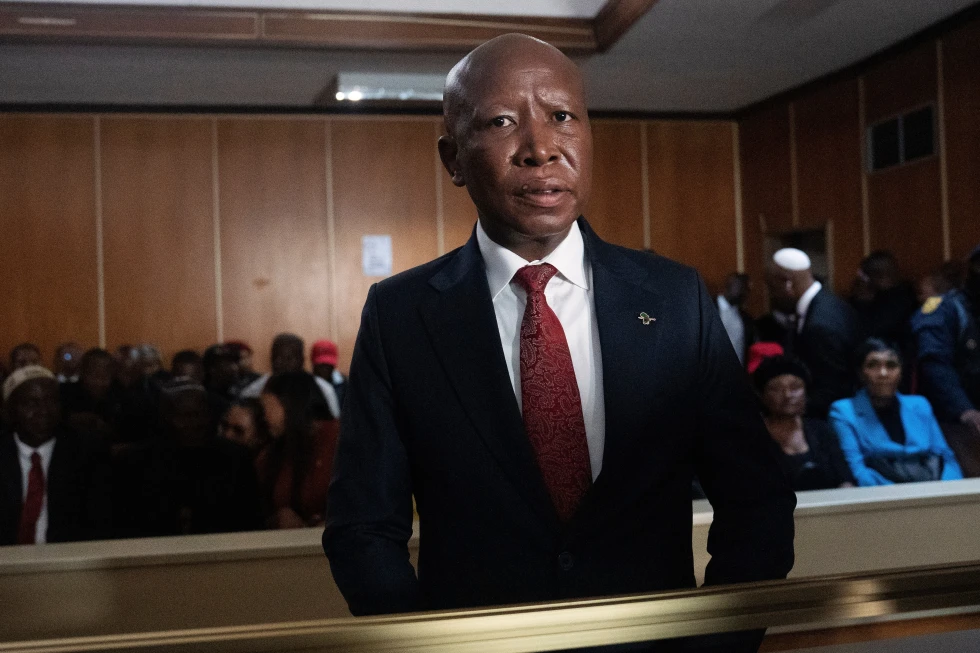 Julius Malema condenado a cinco anos de prisão por disparo de arma em comício político