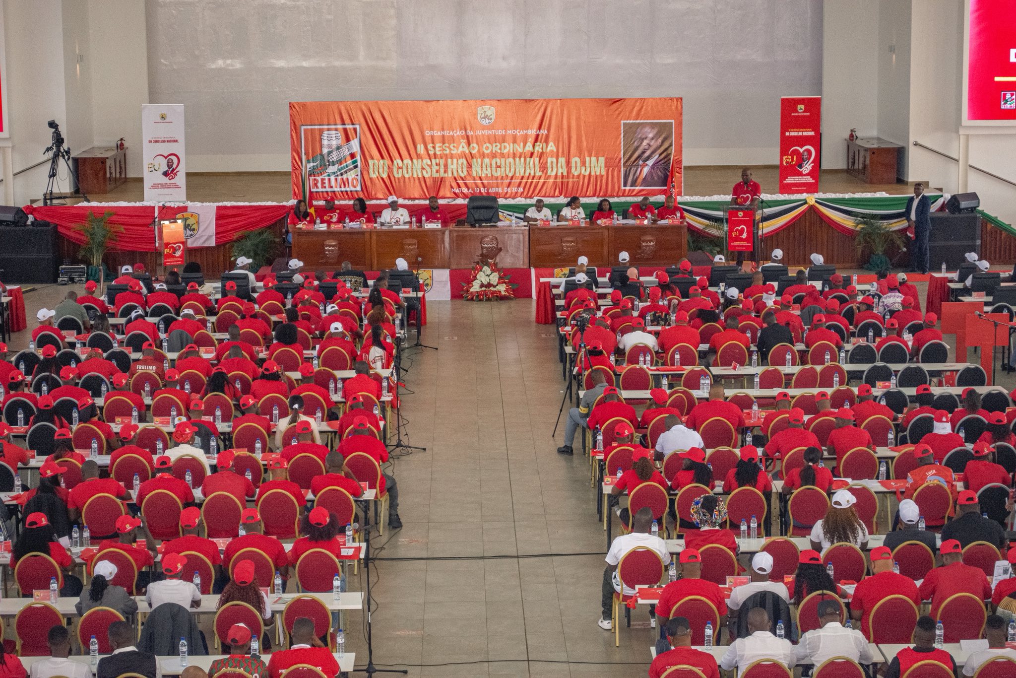 Terroristas não ocupam nenhuma cidade em Moçambique, afirma Chapo