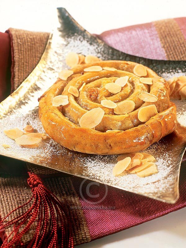 محنشة باللوز