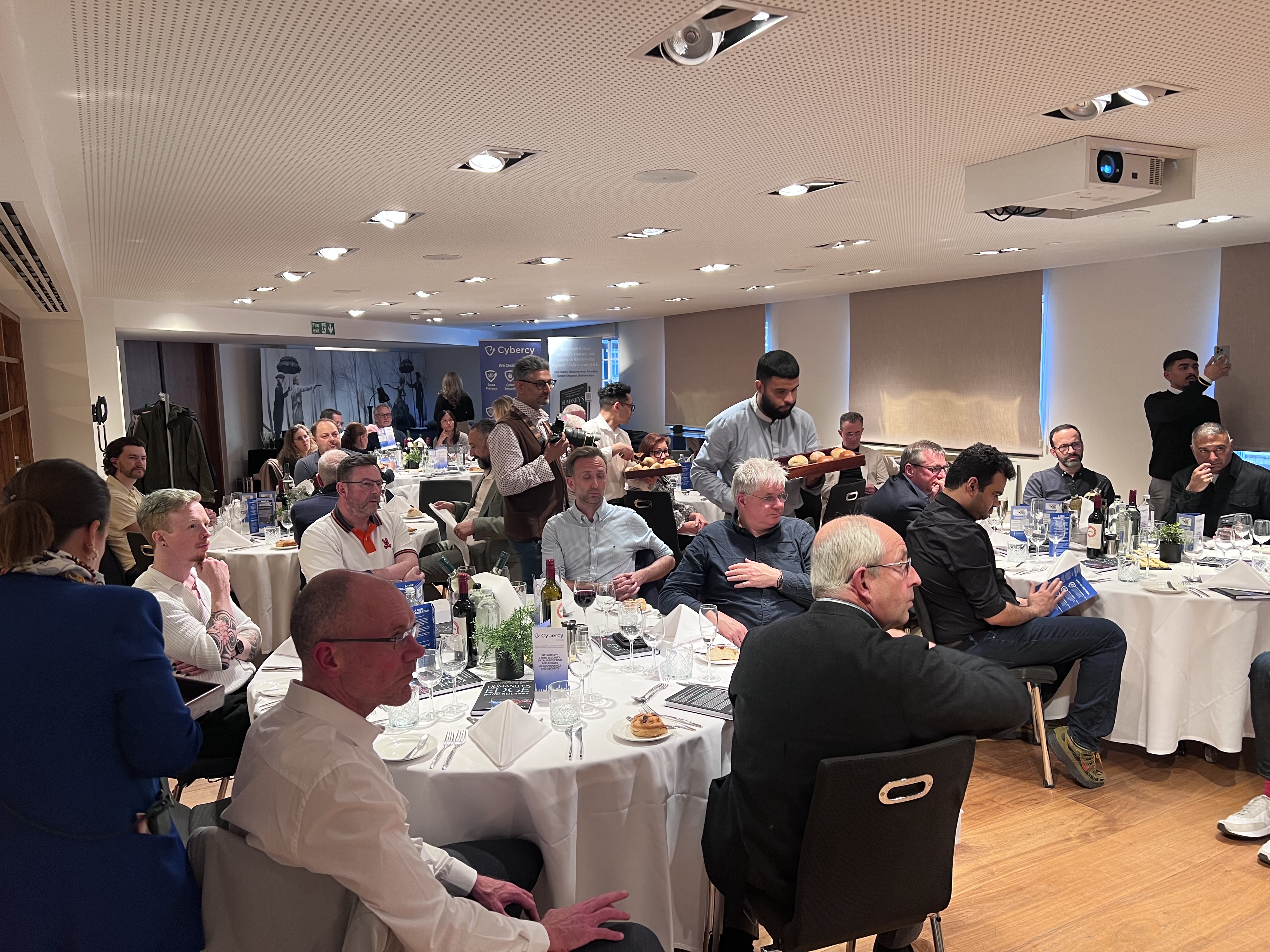 April 2026 AI Dinner - From C-Level to AI Solo: What Changes When Your Team Becomes 30 Agents