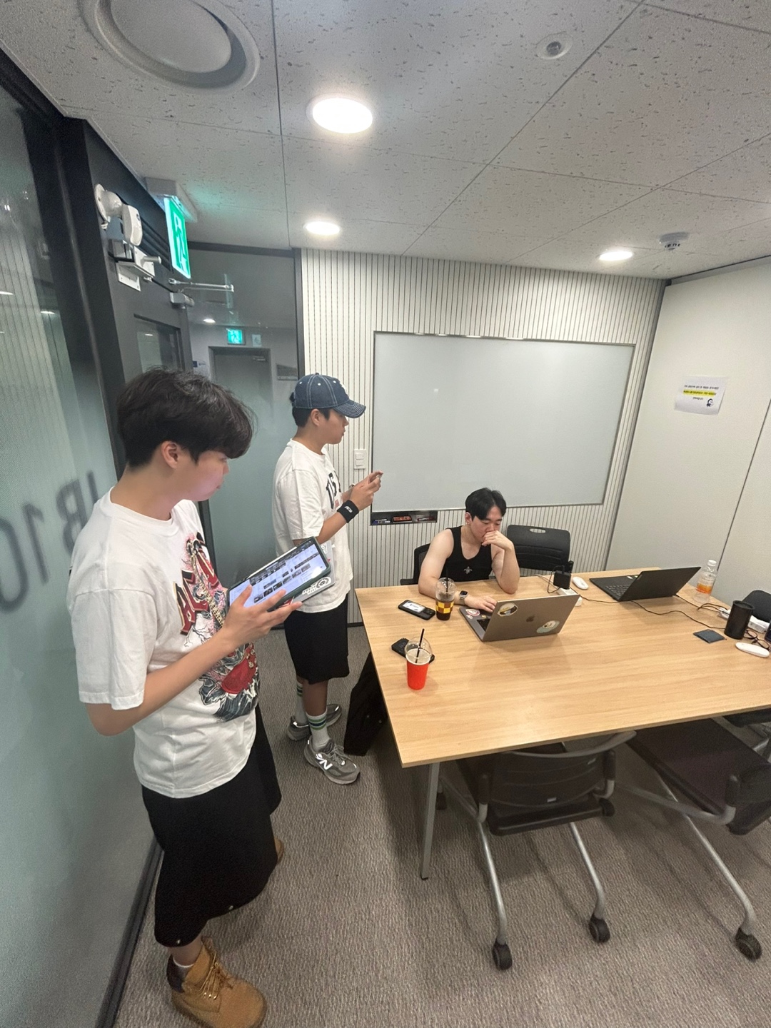 영상 제작 관련 회의