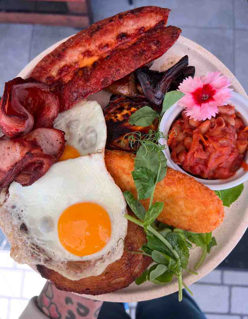 big boi brekky