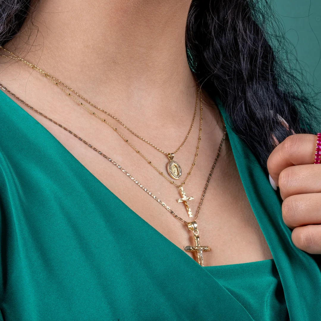 Classic religious and symbolic gold pendant motifs