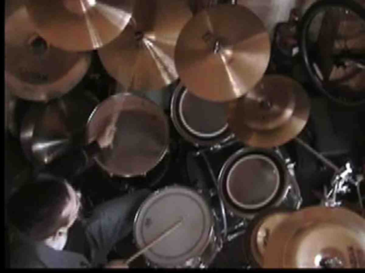 demonstrating the American, German, and French grips side-by-side - Drum stick grip