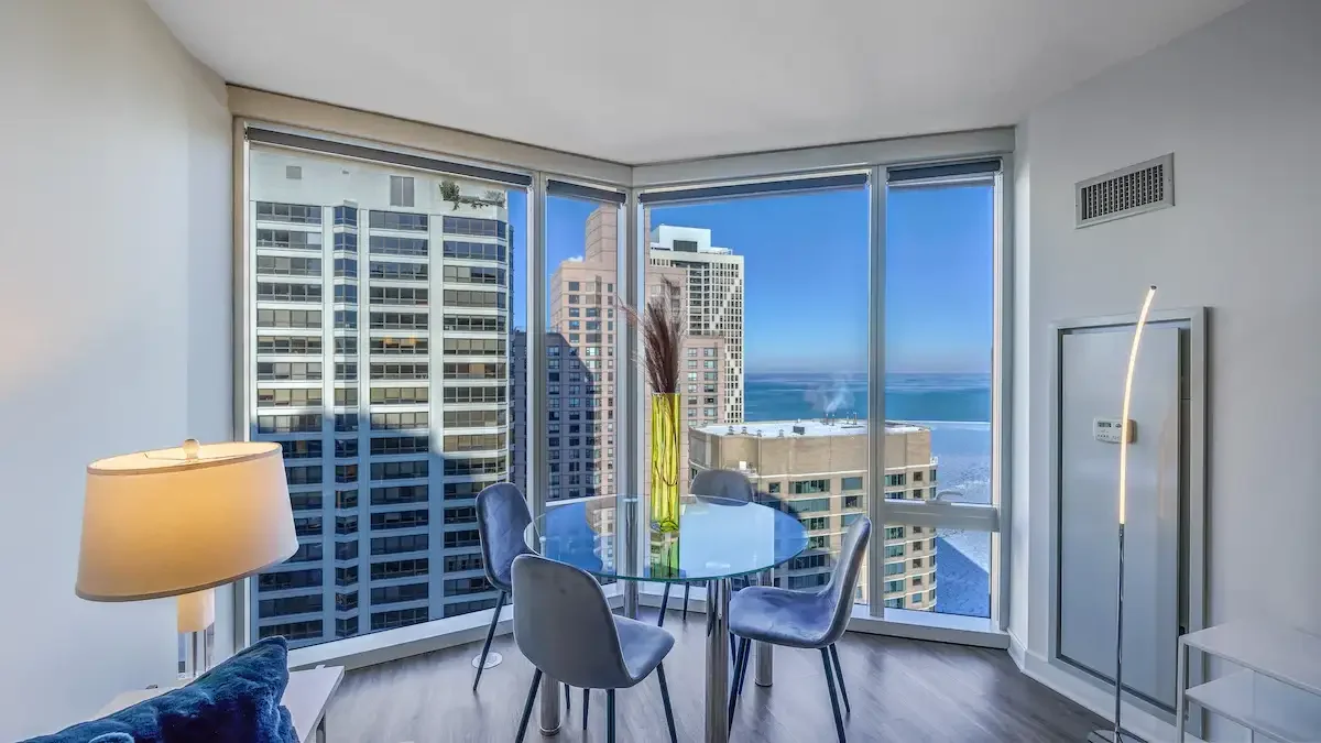 downtown Chicago skyline luxury mid term rentals downtown Chicago skyline luxury mid term rentals
