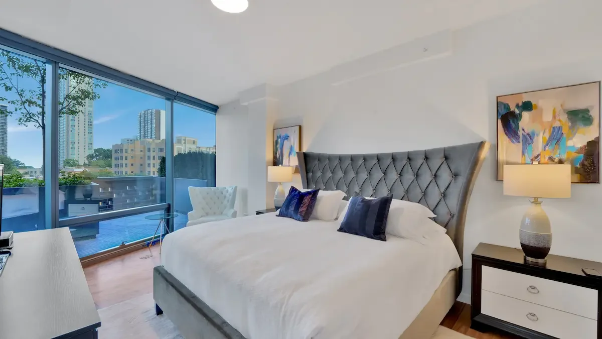 Modern fully furnished living room with designer decor - corporate housing chicago downtown