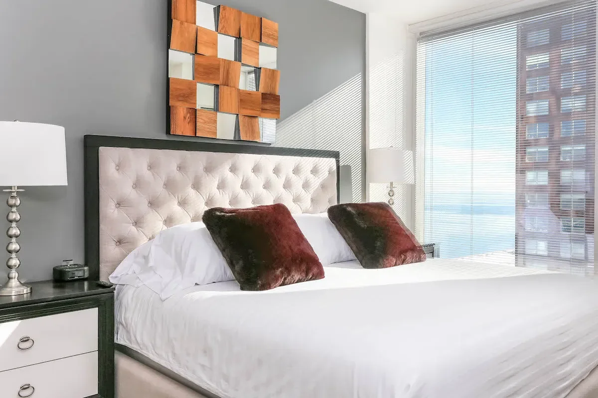 fully furnished one bedroom corporate apartment in Chicago