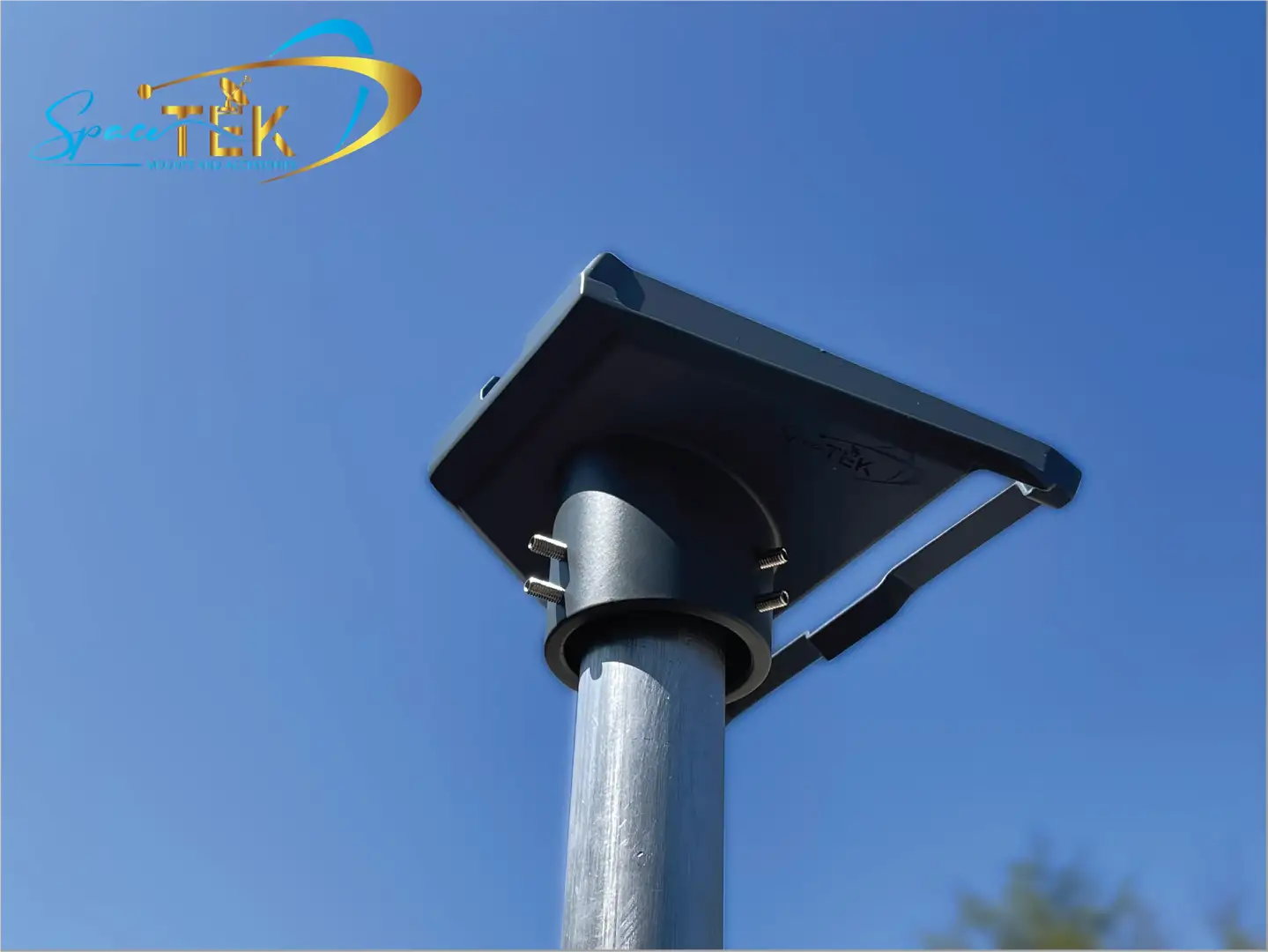 Roof Mount by Starlink.